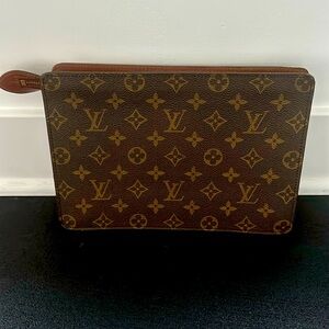 Louis Vuitton Clutch